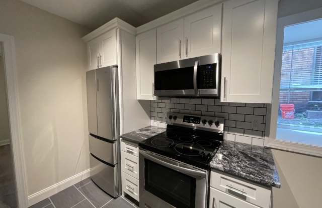 352 Melwood Avenue #2 photos photos