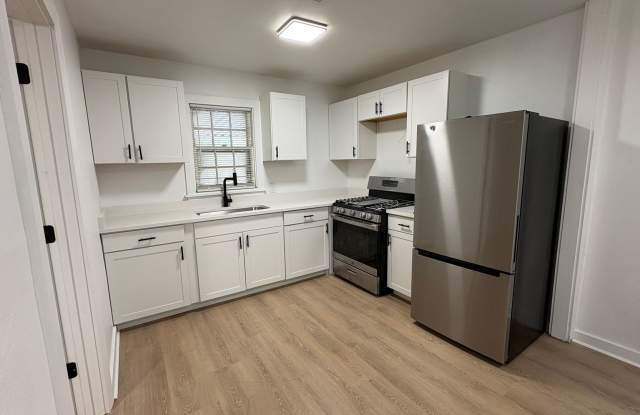 3‑bedroom 1‑bath house in NLR, fully renovated, available now for just $1,095/mo Gallery 4