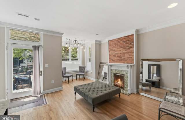 11 R Street NW Gallery 4