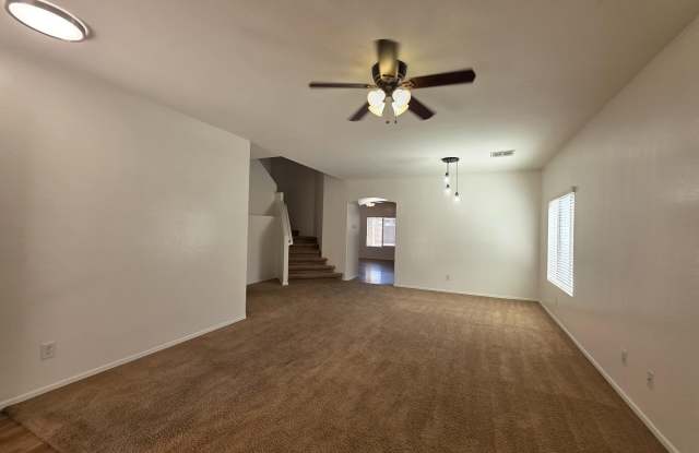 37189 W LEONESSA Avenue Gallery 2