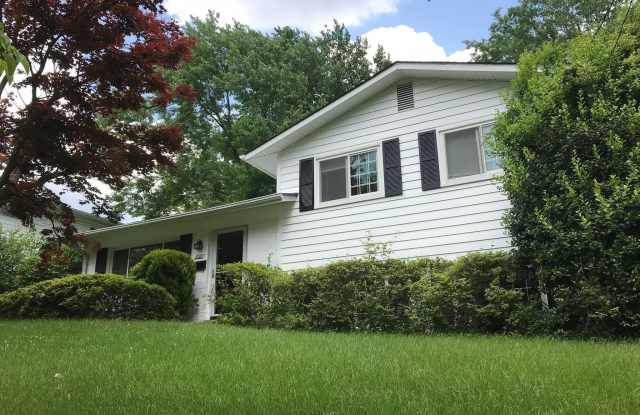 822 HARRINGTON Road photos photos