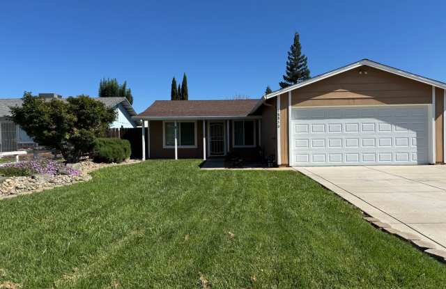 18850 N. Oak Knoll Ave., Lockeford, CA 95237 - 18850 North Oak Knoll Avenue, Lockeford, CA 95237