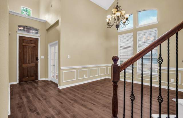 513 Mckinney Trail Gallery 2