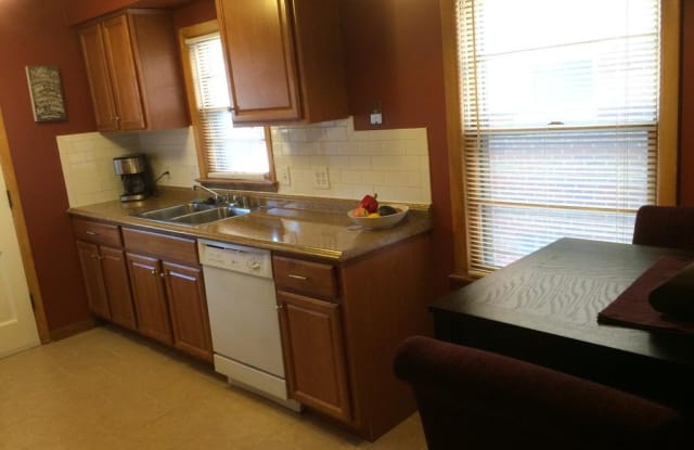 2464 Warrensville Center Road - 2464 Warrensville Center Road, University Heights, OH 44118
