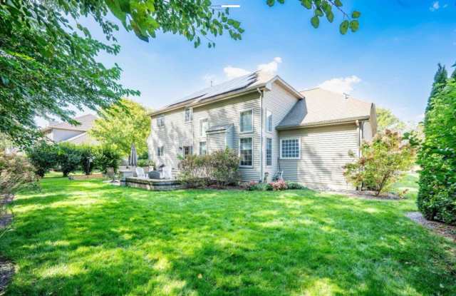 502 W Copperfield Dr Gallery 4