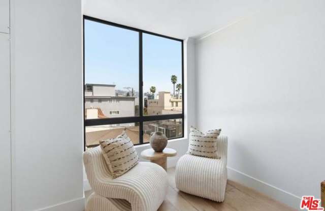 150 N Almont Dr Gallery 4
