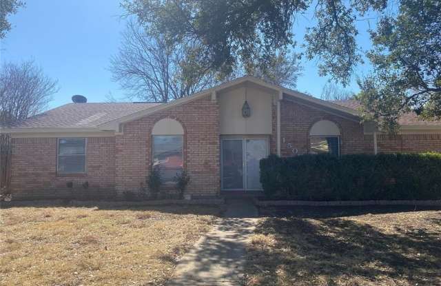 1506 Crockett Street - 1506 Crockett Street, Garland, TX 75042