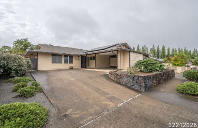 Available Now! 3 BD / 2 BA Carport parking Home in Mililani! photos photos