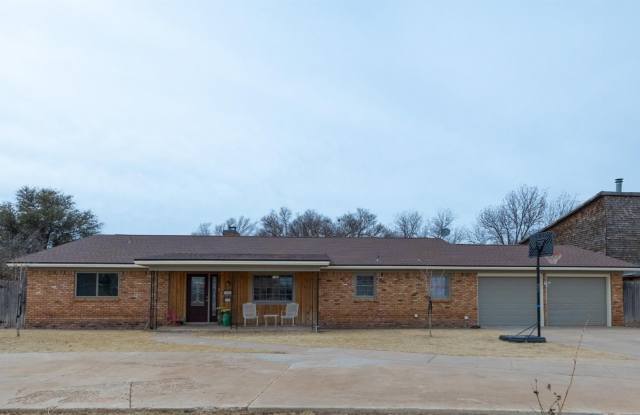 605 Main Street - 605 Main Street, Anton, TX 79313