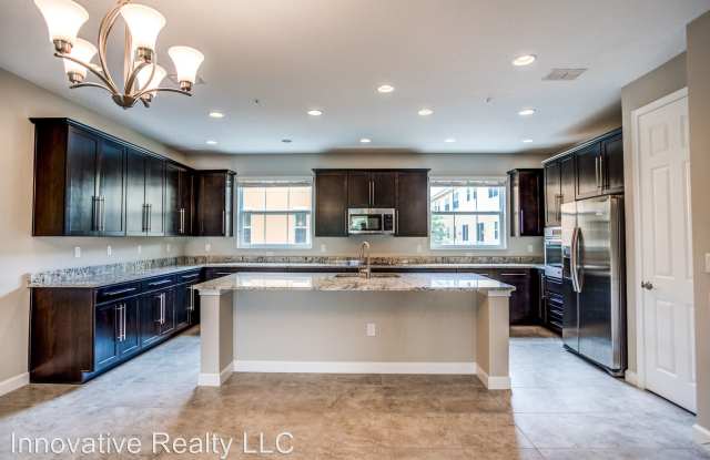 1439 Lake George Drive Gallery 2