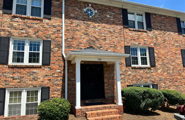 Lovely Two Bedroom Condo in Cotswold! photos photos