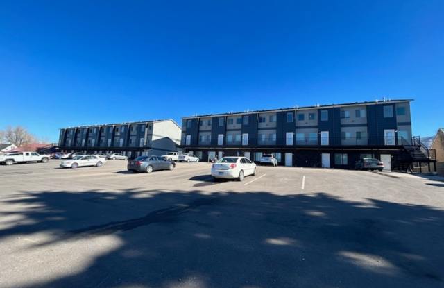 10 Bed room Condo/Townhome Gallery 3