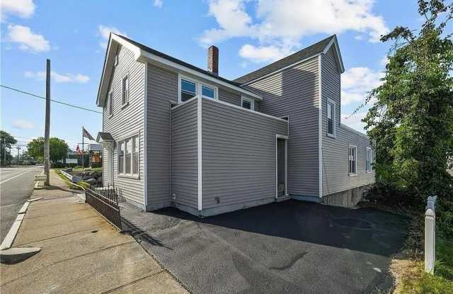 950 Waterman Avenue - 950 Waterman Avenue, East Providence, RI 02914