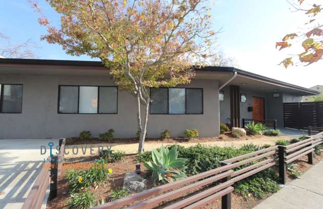Centrally Located Mid-Century Contemporary Home - 6014 Market Street, Oakland, CA 94608