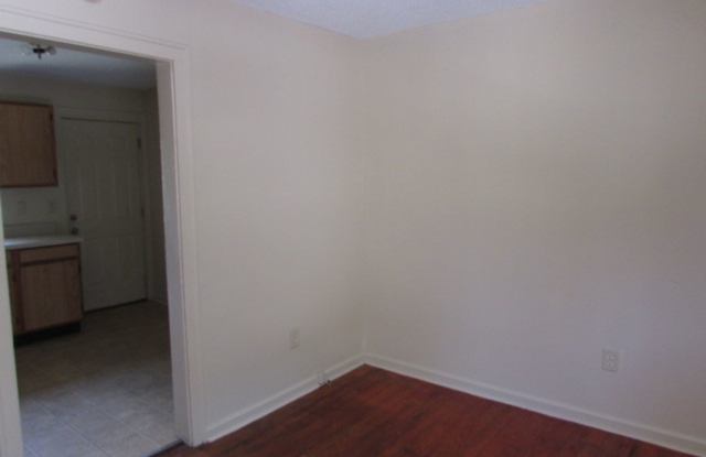 121 Dixie Drive Gallery 4
