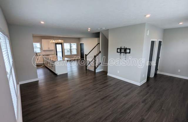 Luxury Townhouse with Premium Upgrades in Avon Gallery 4