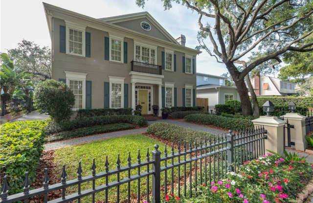 2930 W WALLCRAFT AVENUE - 2930 West Wallcraft Avenue, Tampa, FL 33611