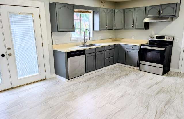 130 Hillside Dr Gallery 3