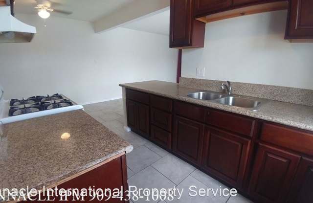 2449 Chanslor Street #A Gallery 4