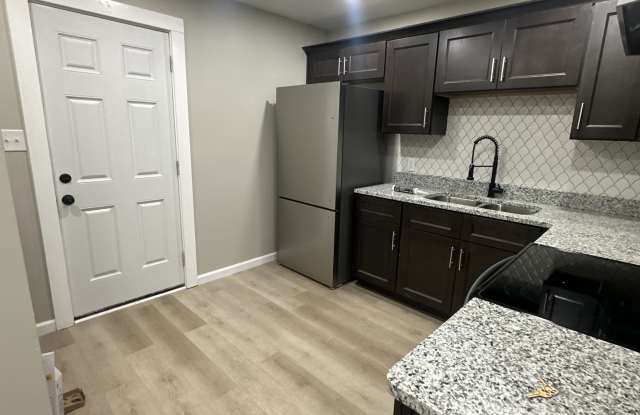 705 Elberta Street - B photos photos