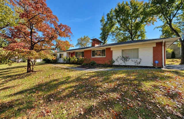 10056 Briarwood Drive Gallery 1