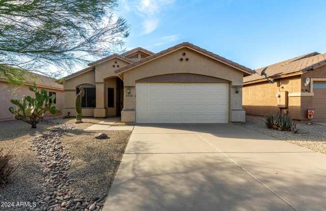6426 S FOOTHILLS Drive Gallery 1