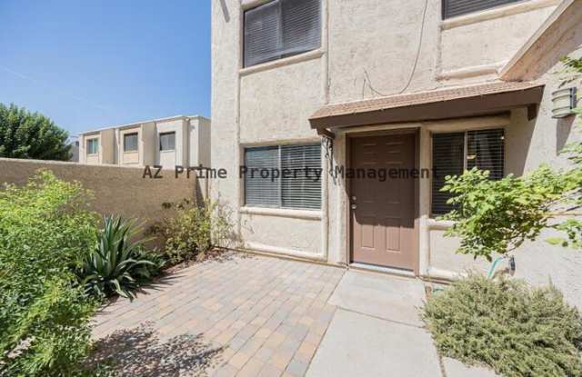 8113 East Glenrosa Avenue Gallery 1