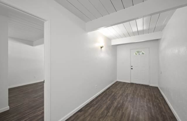 5415 Lenox Drive Gallery 2