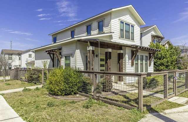 603 Burleson Gallery 2
