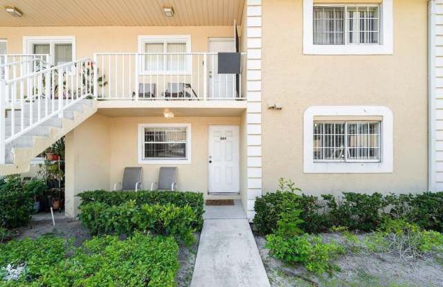 804 PALM BEACH TRACE Drive Gallery 1