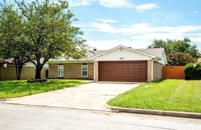 417 Cole Avenue - 417 Cole Avenue, Saginaw, TX 76179