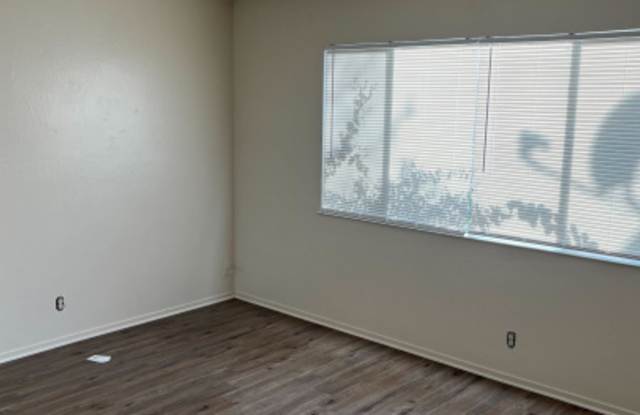 7718 Brentwood Drive - 7722 photos photos