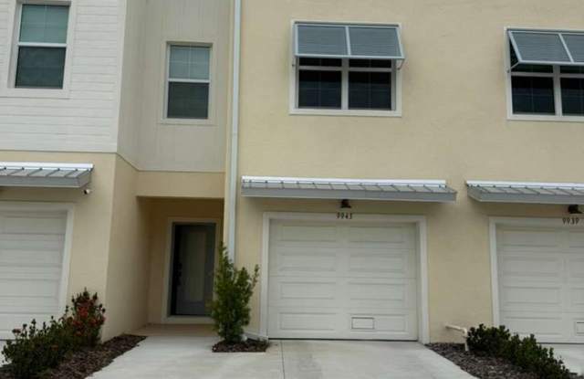 Luxury Living in Seminole – Home Available for Rent | 3bed|3bath photos photos