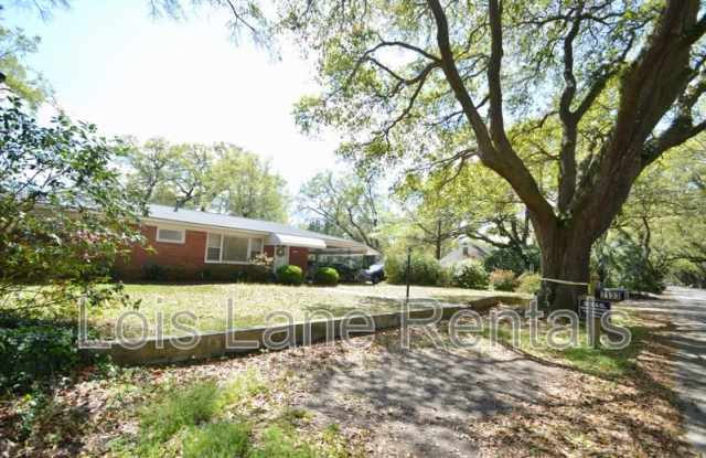 2133 Wappoo Drive Gallery 1