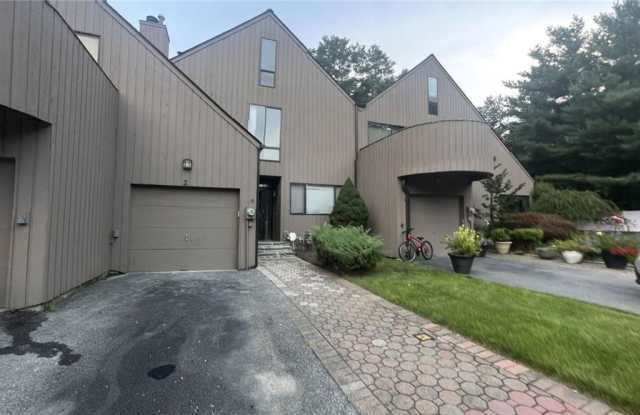 2 Rockhagen Road - 2 Rockhagen Road, Westchester County, NY 10594