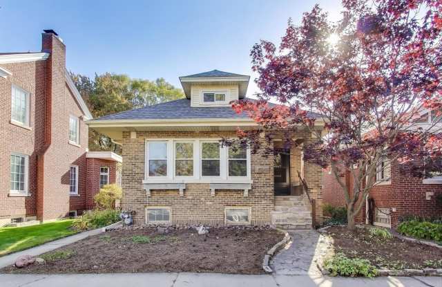 1020 Harvard Terrace - 1020 Harvard Terrace, Evanston, IL 60202