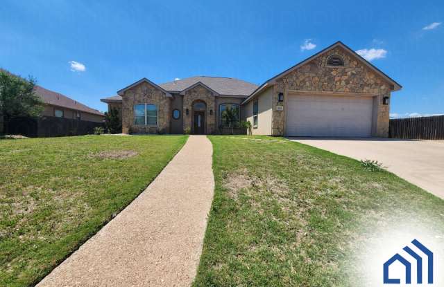BEAUTIFUL 4 Bedroom 2.5 Bath home in the Bluffs with POOL!!! Will not last long!!! photos photos