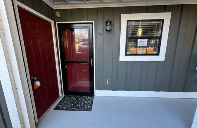 7500 Woods Lane photos photos