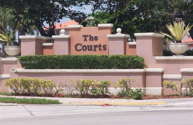 6560 NW 114th Ave photos photos