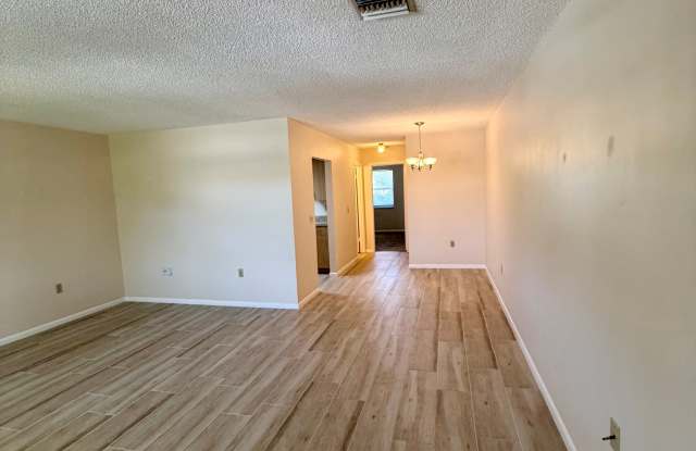 603 SW 35th Street Apt 9 Gallery 2
