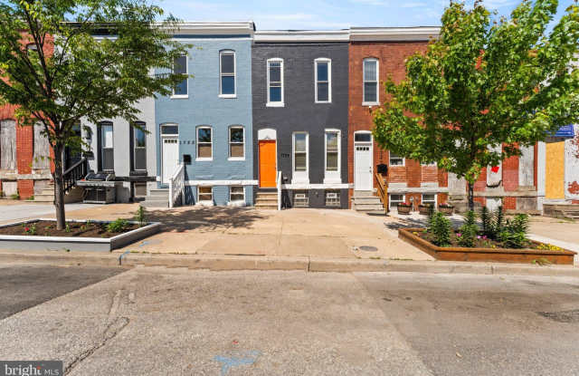 1724 N MILTON Avenue Gallery 1