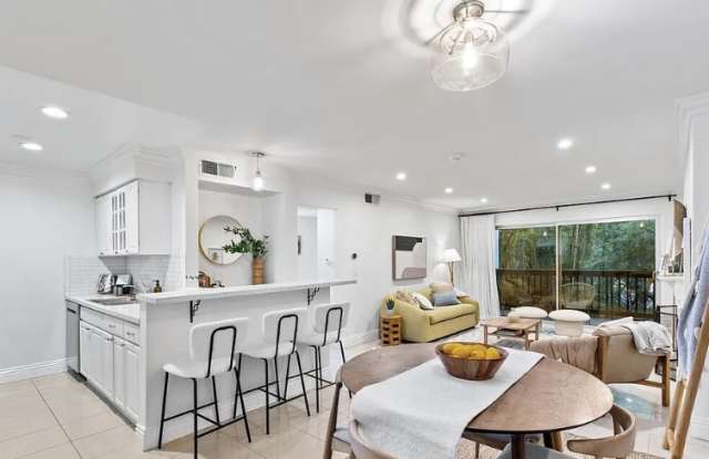 5112 Raintree Cir photos photos