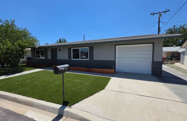 55+ Community Two Bedrooms One Bath Gallery 3