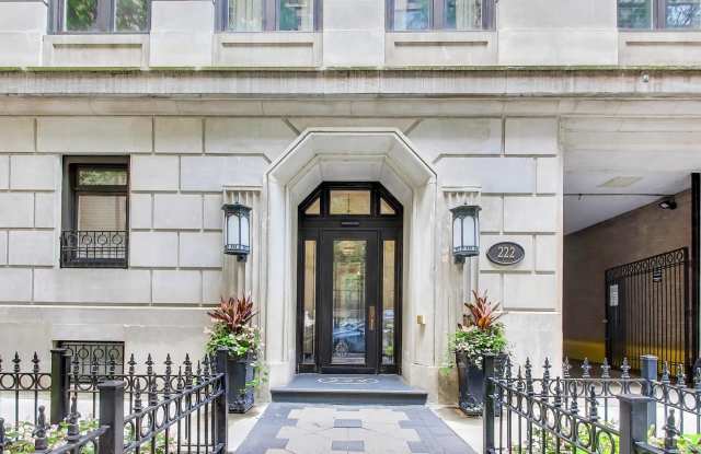 222 E Chestnut Street Gallery 2
