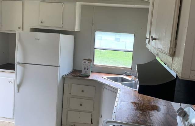2 bedrooms, $800 a month, Call 803-537-0185 photos photos