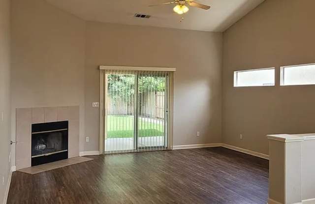 2268 Pinto Way - 2268 Pinto Way, Turlock, CA 95380