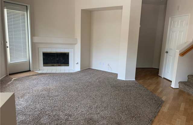 2824 N Naples Court Gallery 2