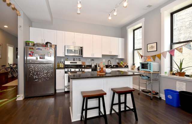 1638 West 21st Street - 1 Gallery 4