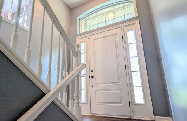 284 Edmundton Circle - 1 Gallery 2