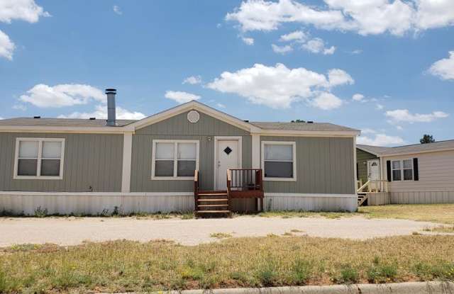 304 SE 4th St - 304 SE 4th Street, Andrews, TX 79714